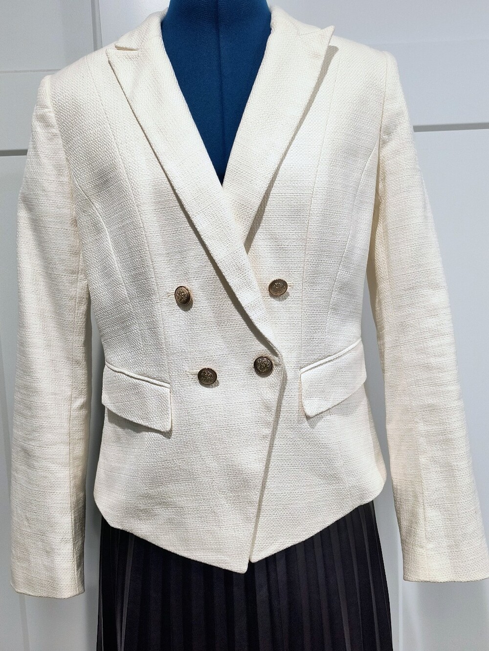 White House Black Market Ivory Double-Breasted Blazer